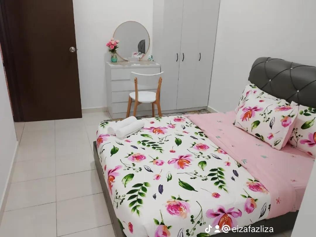 Fazlizasuite Homestay @ Teluk Kemang-Muslim Preferred Port Dickson Eksteriør bilde
